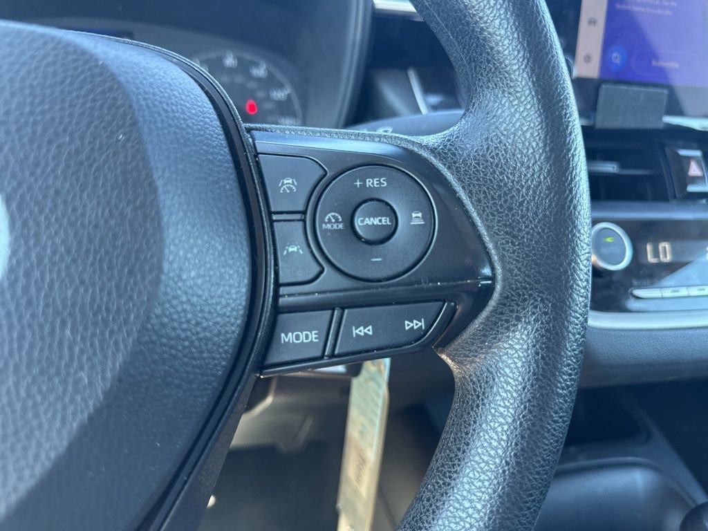Used 2024 Toyota Corolla LE FWD image 21