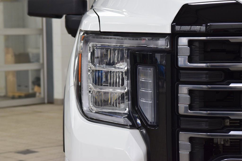 Used 2023 GMC Sierra 2500 AT4 w/ AT4 Premium Plus Package image 12