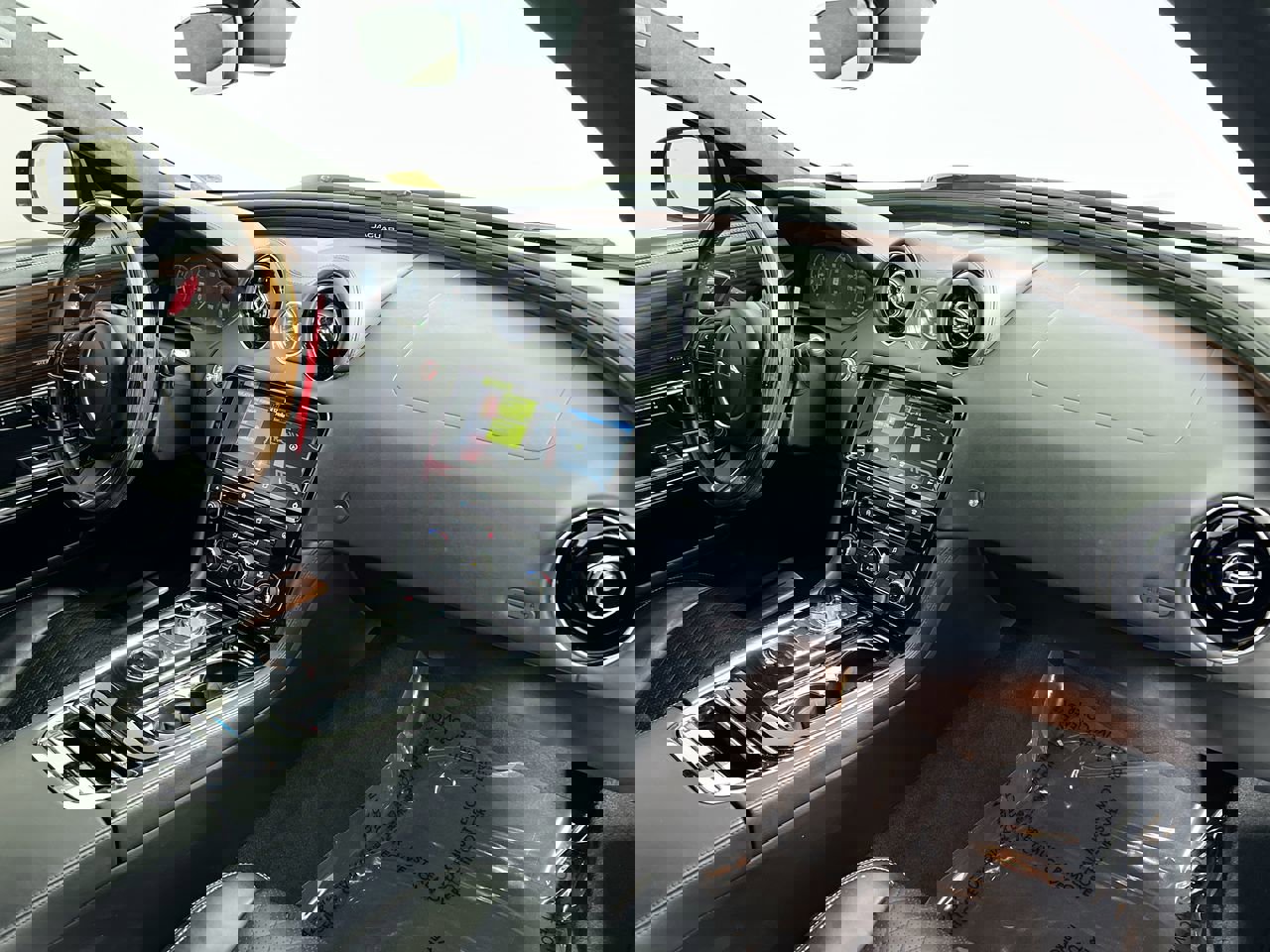 Used 2018 Jaguar XJ L Portfolio image 29