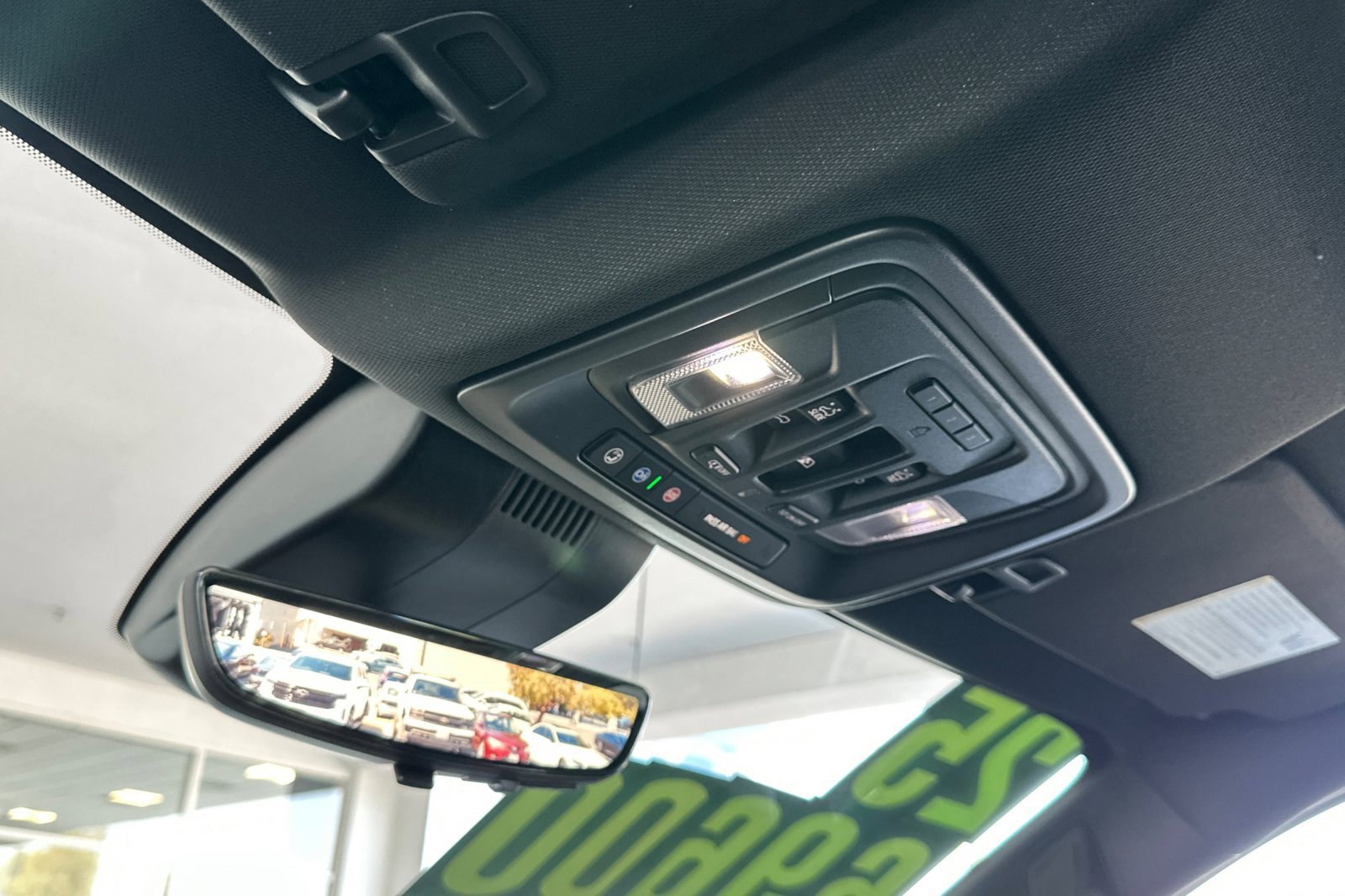 Used 2025 Chevrolet Silverado 1500 ZR2 w/ Technology Package image 25