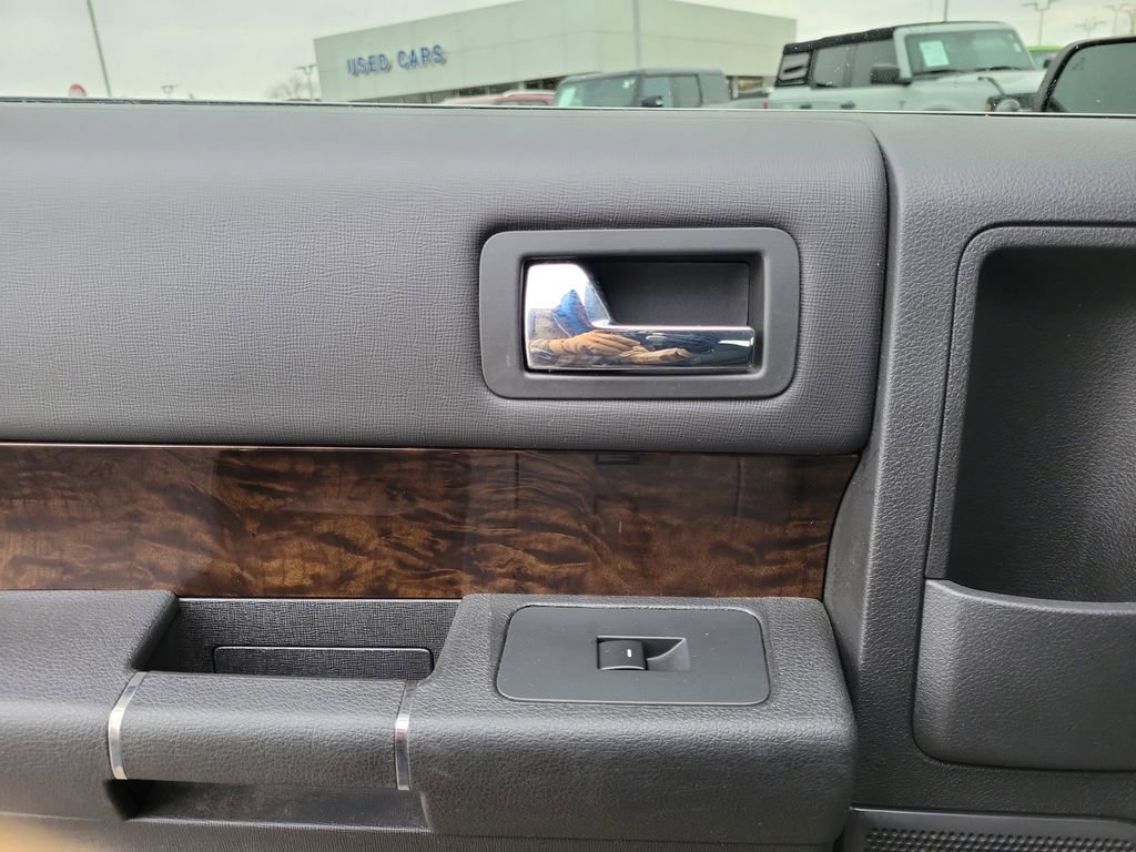 Used 2019 Ford Flex Limited image 14