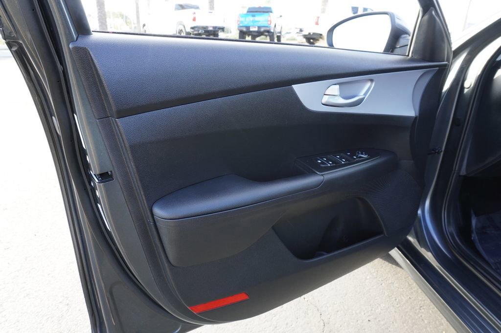 Used 2024 Kia Forte LXS image 14
