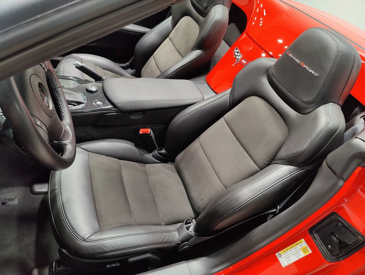 Used 2013 Chevrolet Corvette Grand Sport w/ 3LT Preferred Equipment Group RWD image 29