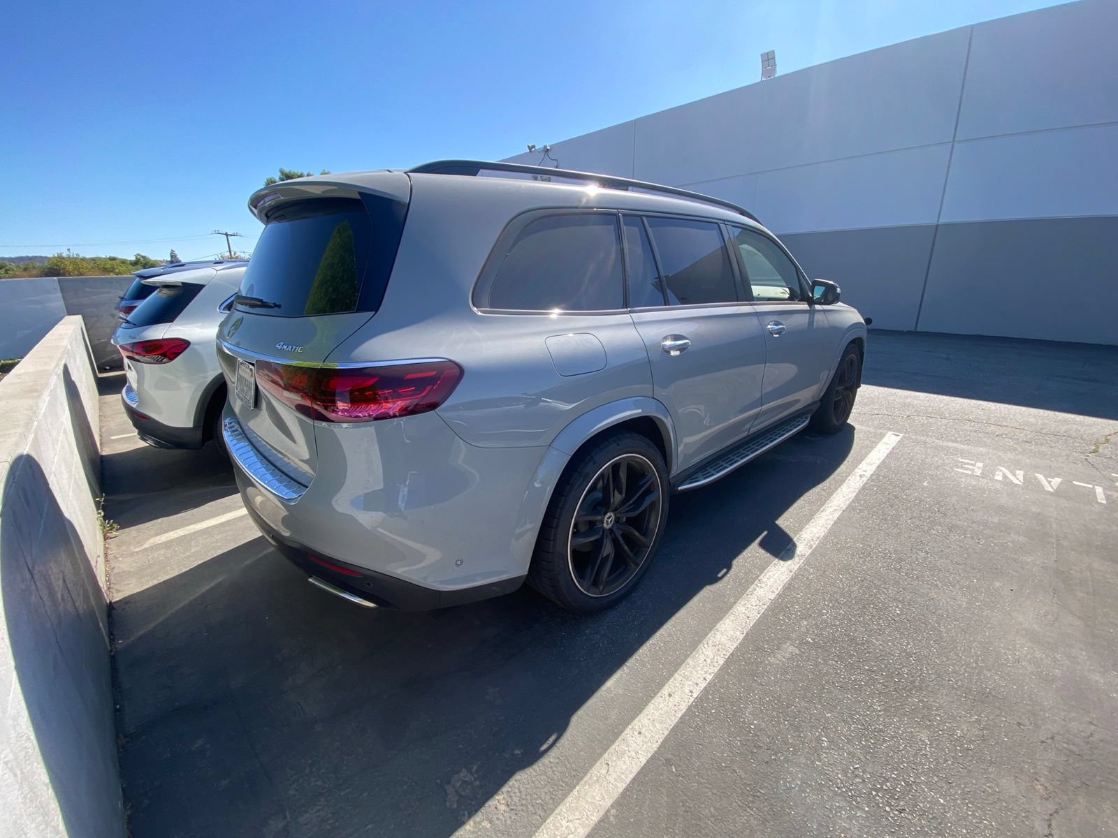 Used 2026 Mercedes-Benz GLS 580 4MATIC image 3