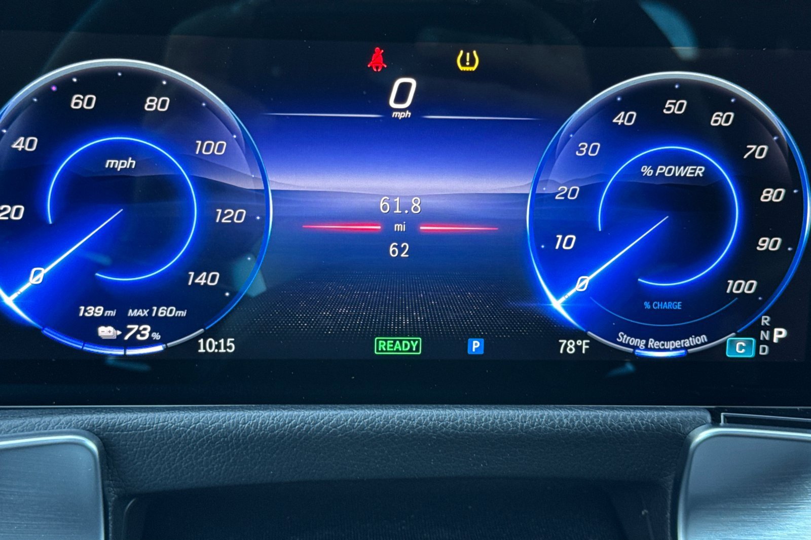 Used 2024 Mercedes-Benz EQB 300 4MATIC image 34