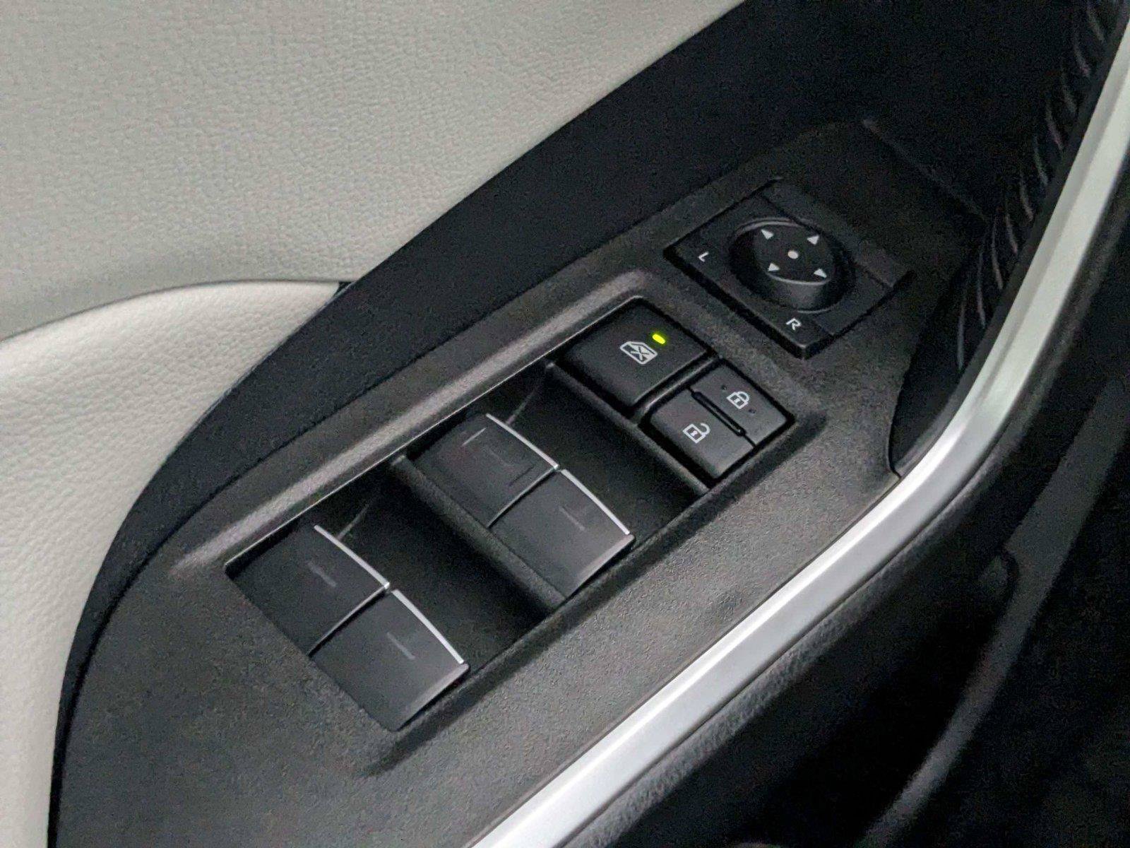 Certified 2025 Toyota RAV4 XLE w/ Convenience Package FWD image 17