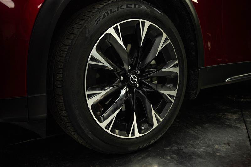 Used 2024 MAZDA CX-90 Plug-In Hybrid w/ Premium Pkg AWD/4WD image 3