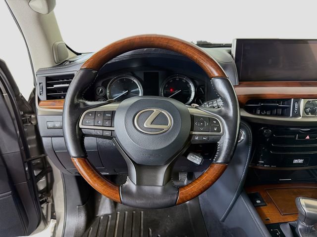 Used 2018 Lexus LX 570 4WD w/ Luxury Package image 12