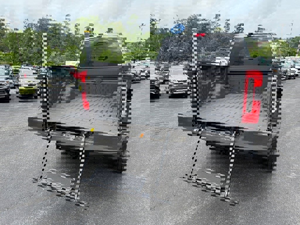 New 2025 Ford F250 Lariat w/ Lariat Ultimate Package image 5