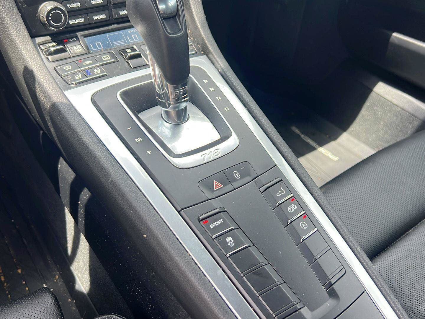Used 2019 Porsche 718 Cayman RWD image 14