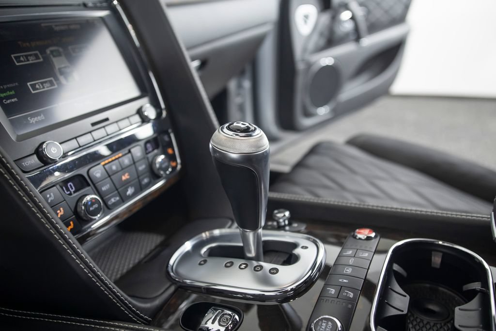 Used 2014 Bentley Flying Spur W12 AWD/4WD image 48