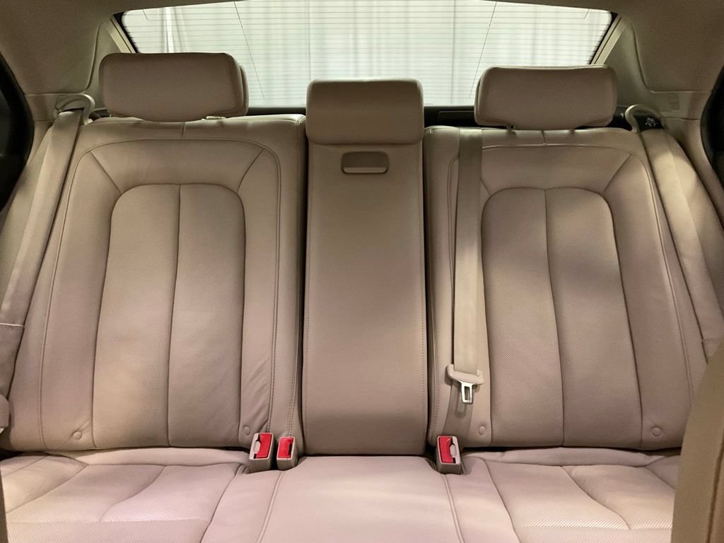 Used 2018 Lincoln Continental Reserve w/ Rear-seat Package AWD/4WD image 34