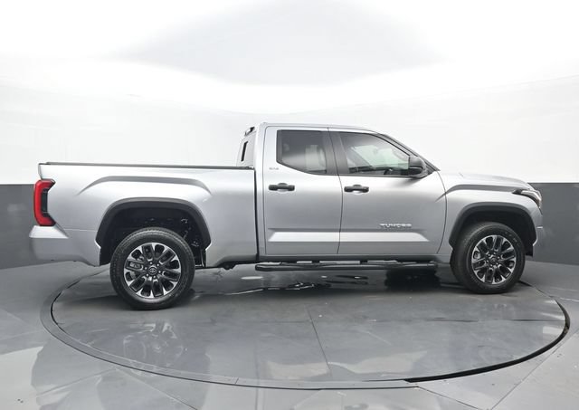 Used 2025 Toyota Tundra SR5 AWD/4WD video 2