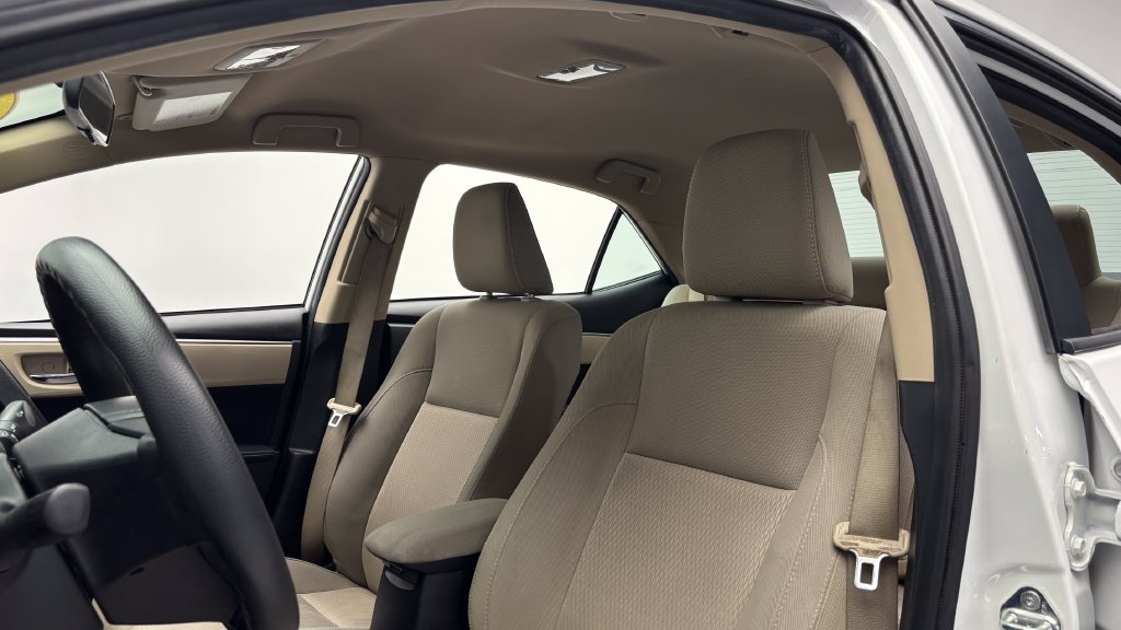 Used 2014 Toyota Corolla LE FWD image 8