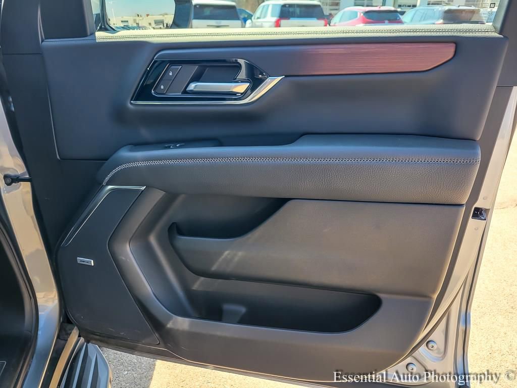 Used 2025 GMC Yukon Denali image 25