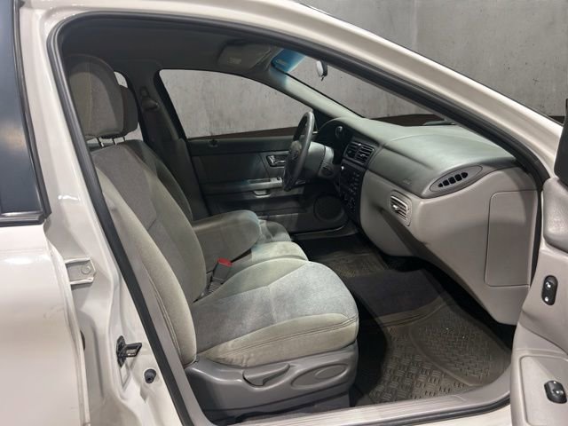 Used 2000 Ford Taurus SES FWD image 20