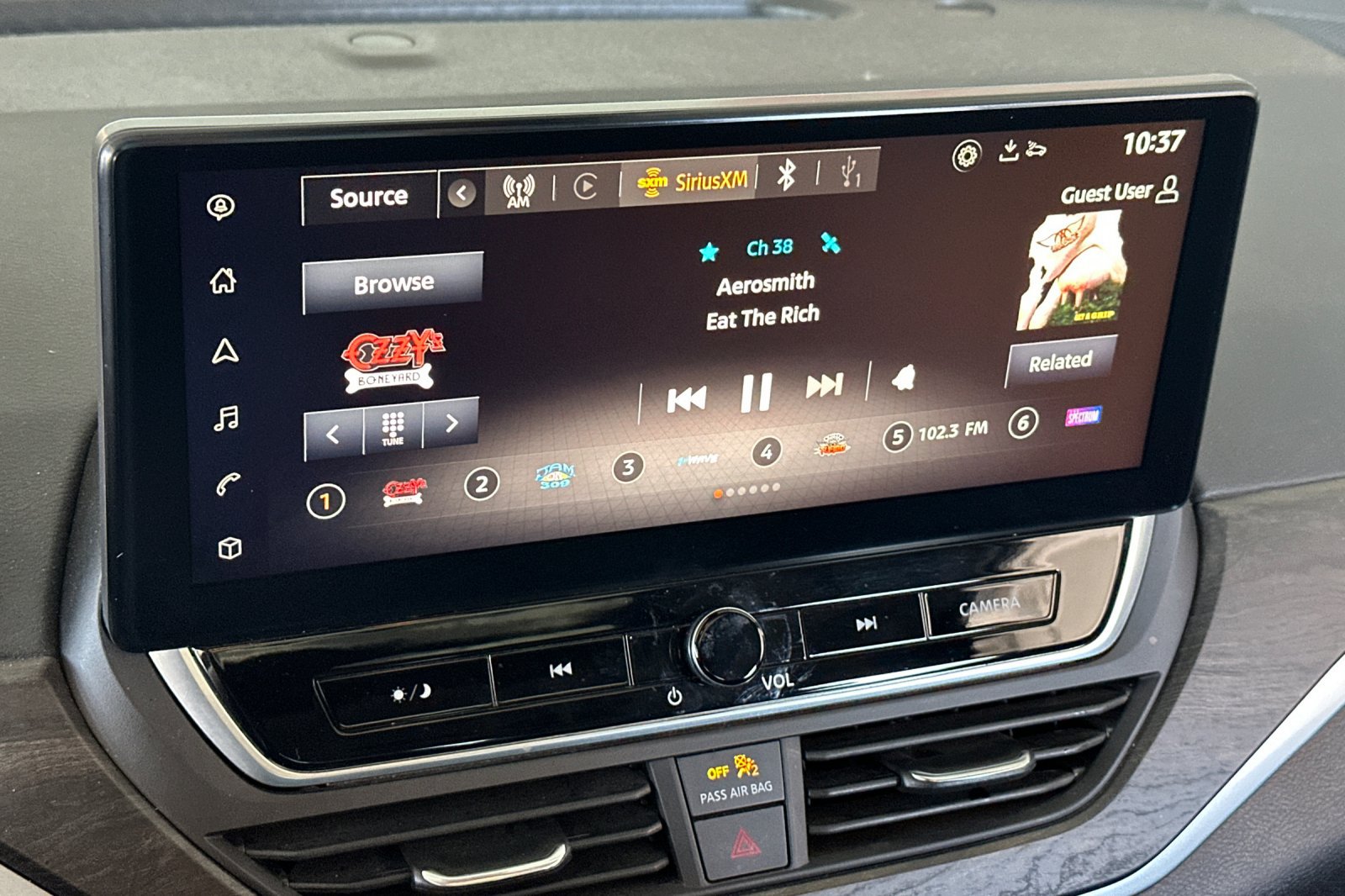 Certified 2023 Nissan Altima 2.5 SV w/ SV Premium Package FWD image 17