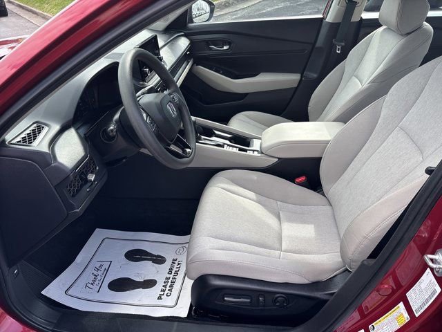 Used 2025 Honda Accord SE image 12