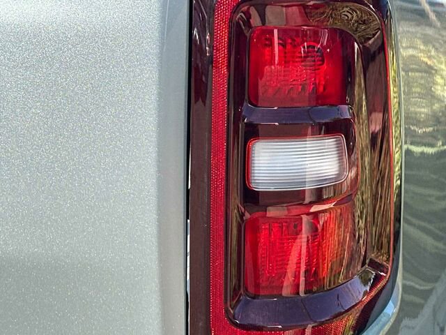Used 2025 RAM 1500 Big Horn RWD image 33