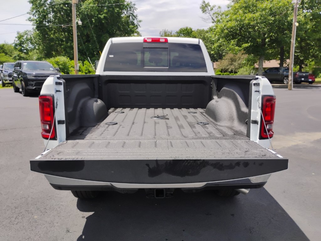 New 2026 RAM 2500 Tradesman AWD/4WD image 14
