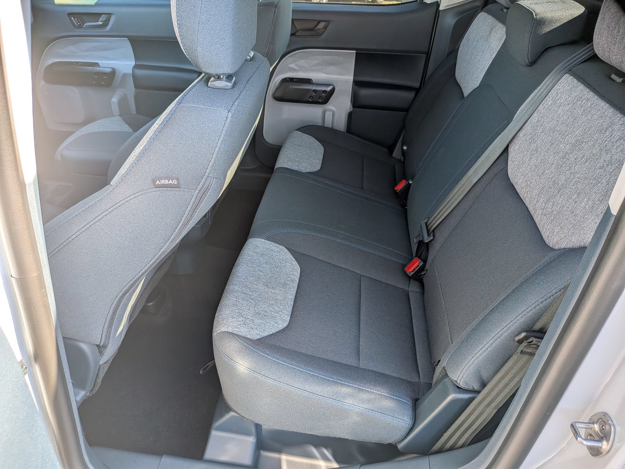 New 2026 Ford Maverick XLT w/ XLT Luxury Package FWD image 29