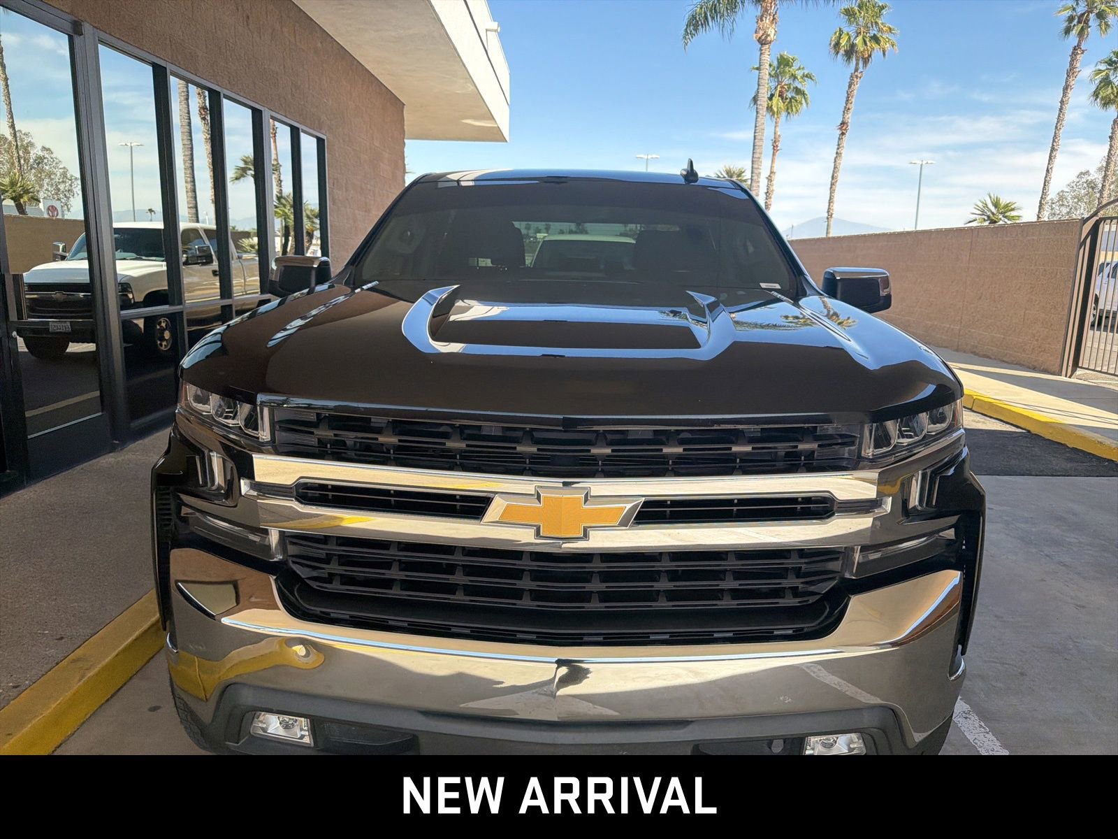 Used 2020 Chevrolet Silverado 1500 LT w/ All-Star Edition image 2
