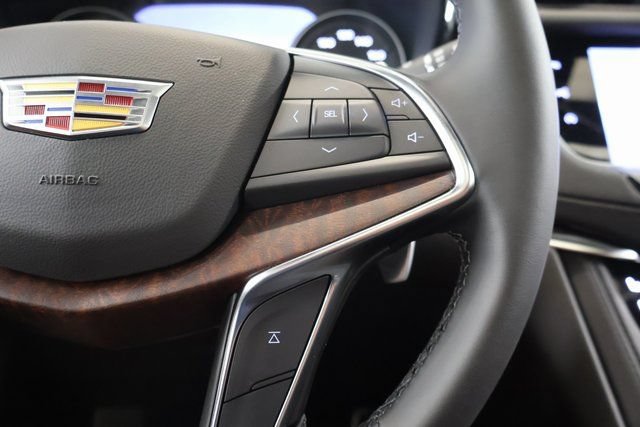 New 2026 Cadillac XT5 Sportv w/ LPO, Onyx Lite Package AWD/4WD image 18