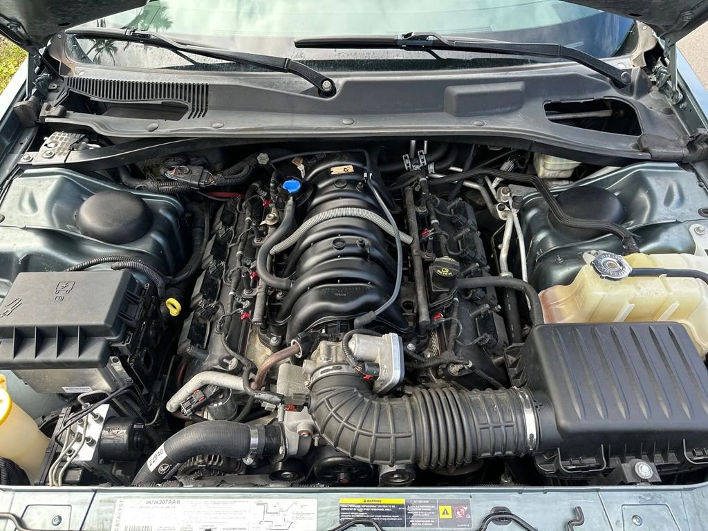 Used 2006 Dodge Magnum R/T image 19