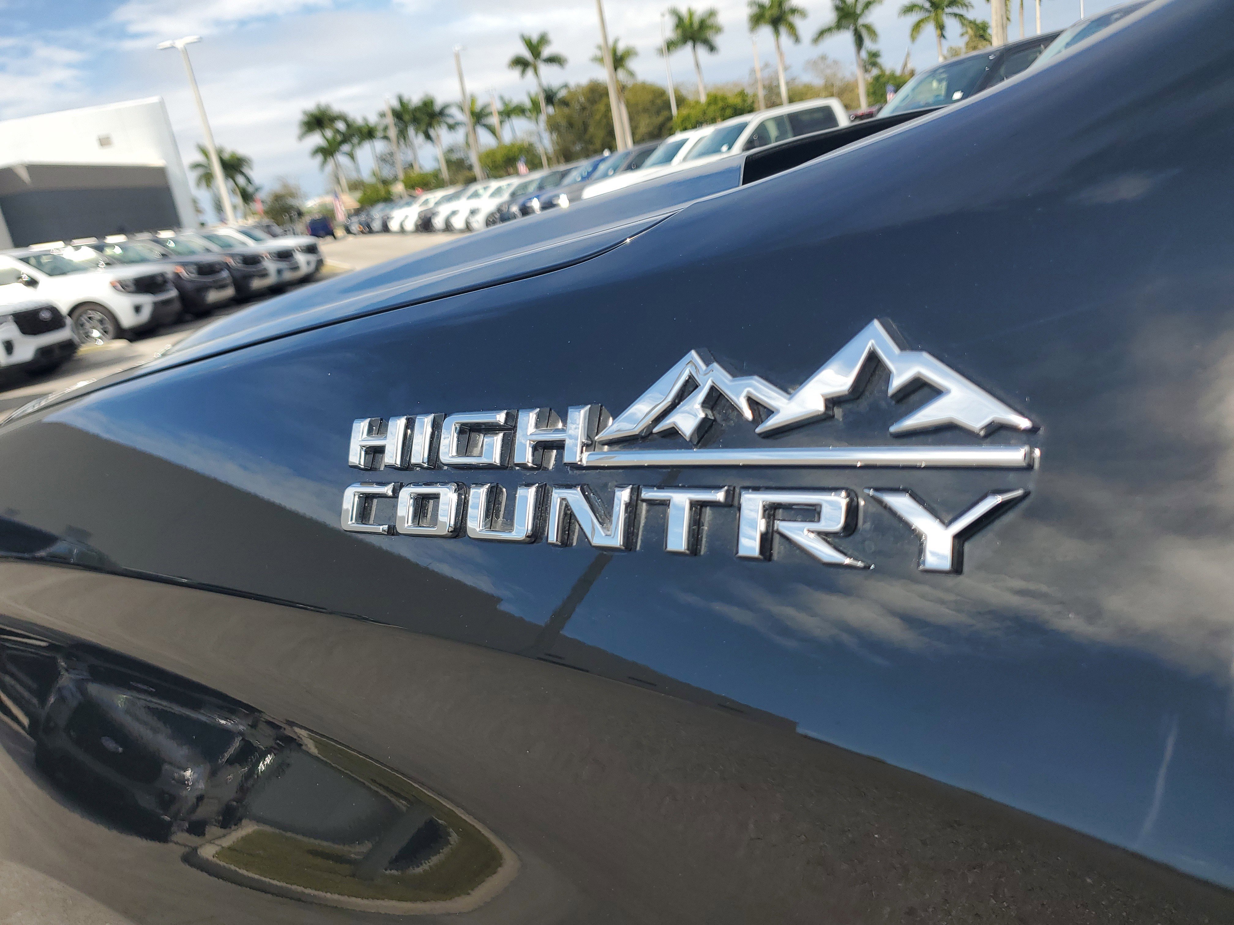 Used 2025 Chevrolet Silverado 1500 High Country w/ High Country Premium Package image 29