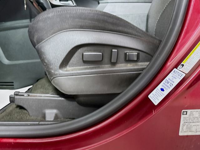 Used 2017 Chevrolet Equinox LT image 22