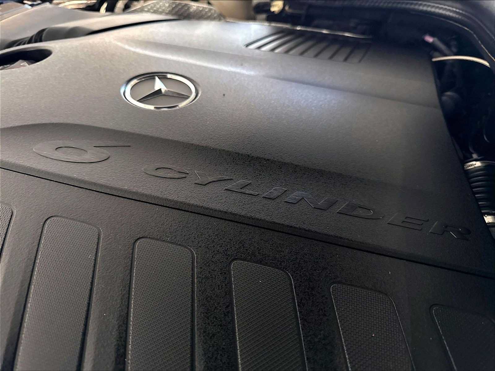 Used 2024 Mercedes-Benz GLE 450 4MATIC image 36