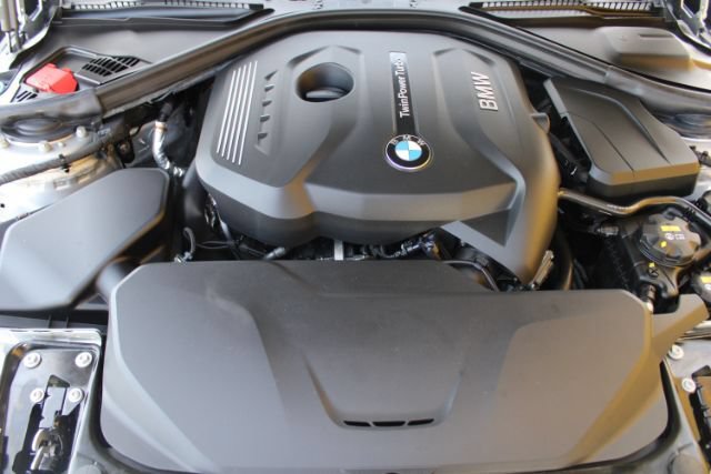 Used 2018 BMW 330i Sedan w/ Convenience Package RWD image 18