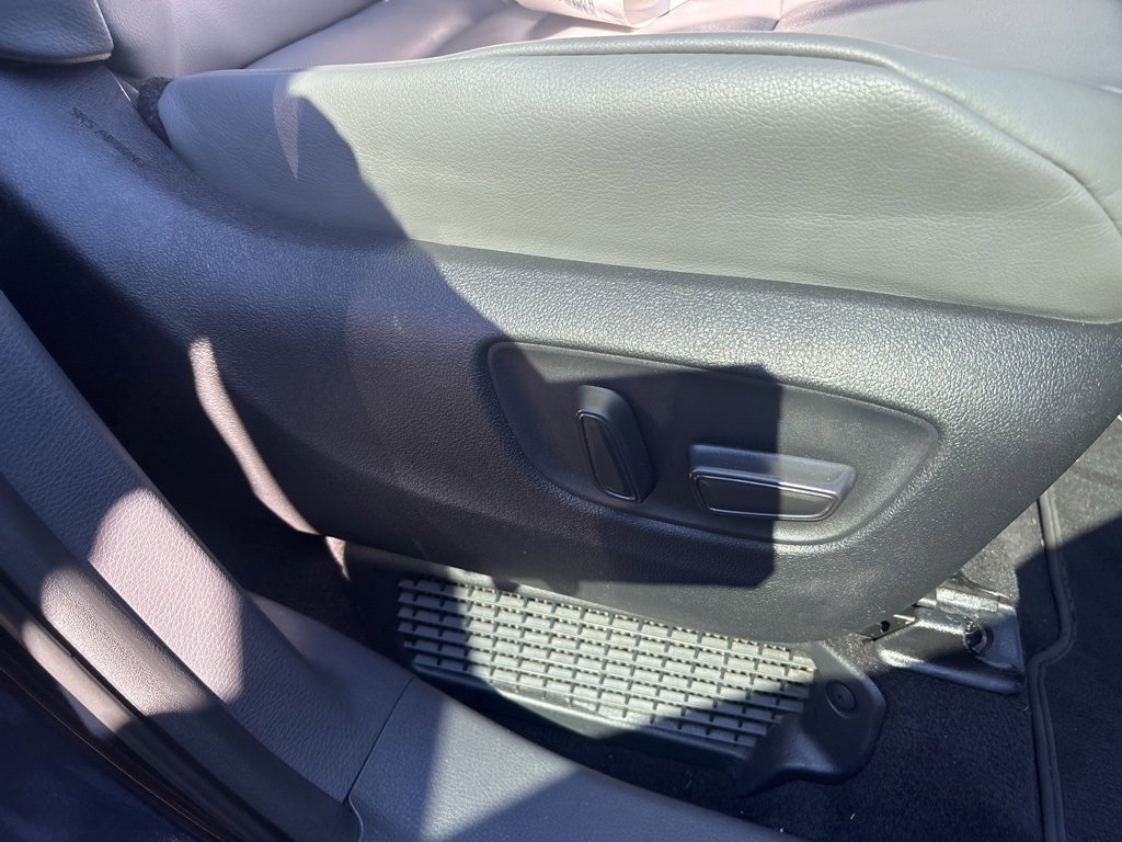 Used 2022 Toyota Sienna XLE image 34