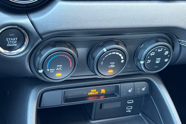New 2026 MAZDA MX-5 Miata Club w/ Interior Package RWD image 21