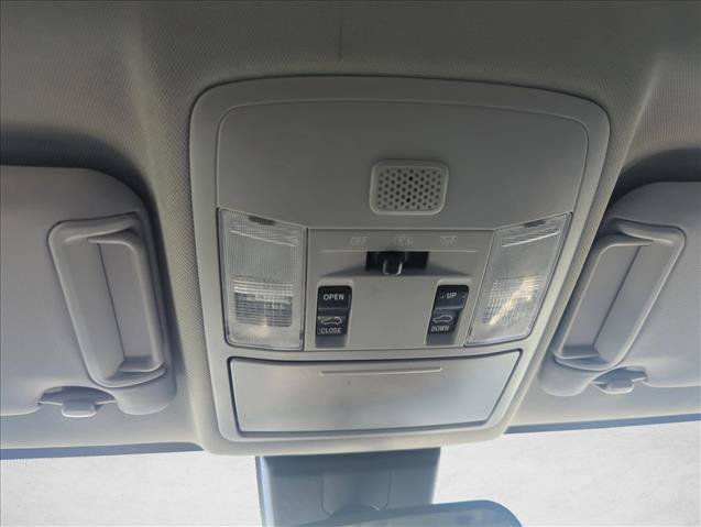Used 2018 Toyota RAV4 XLE FWD image 25