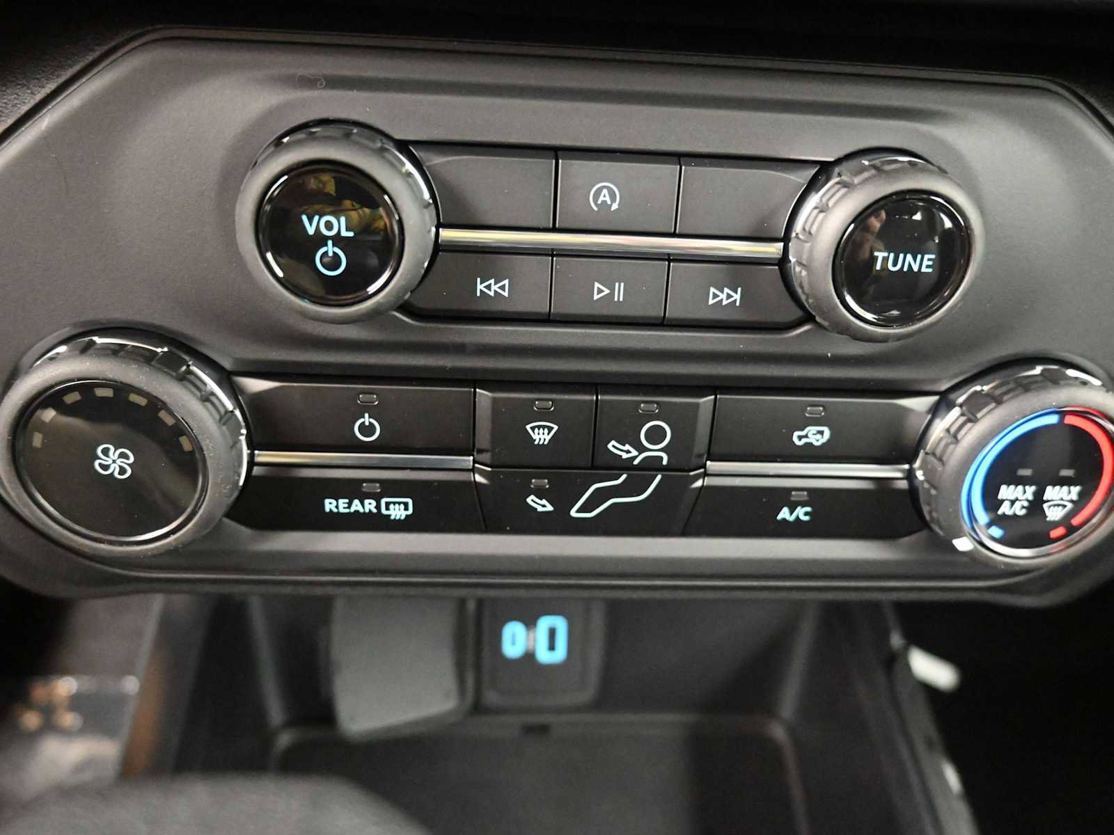 New 2025 Ford Bronco 2-Door image 33