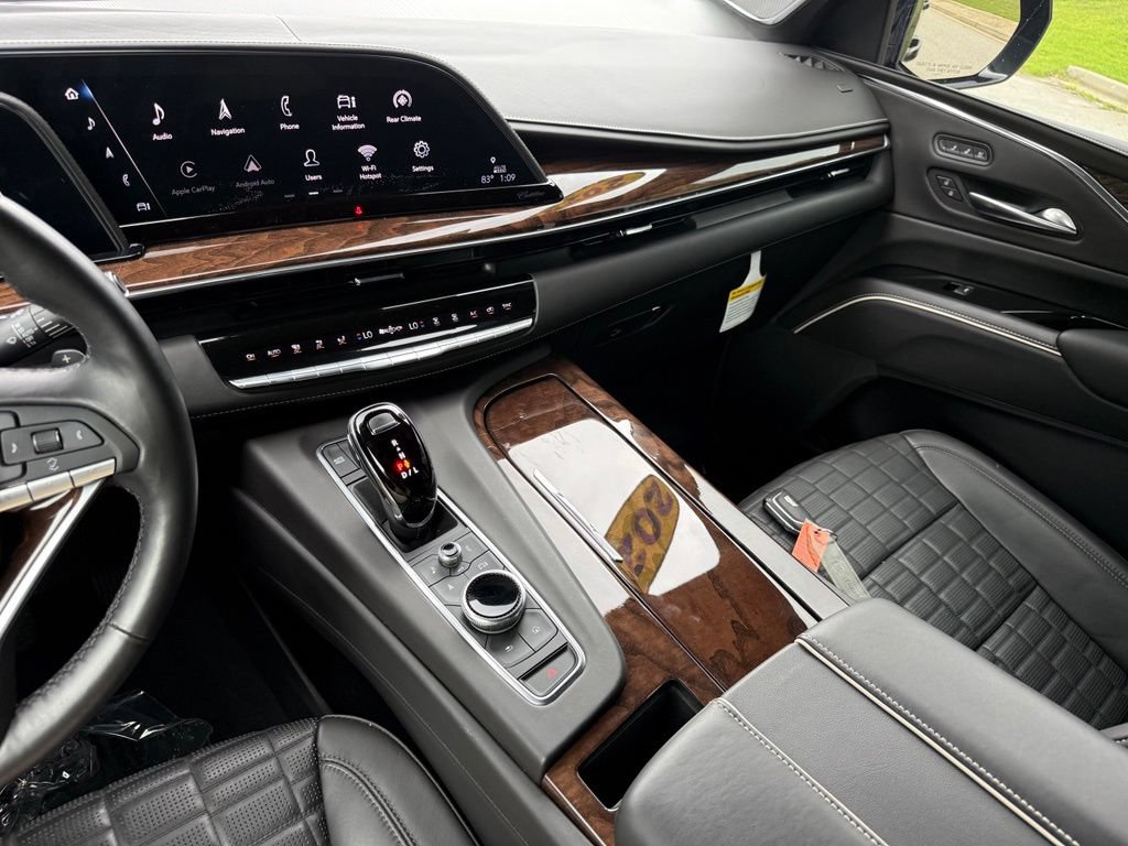 Used 2021 Cadillac Escalade ESV Sport Platinum AWD/4WD image 35