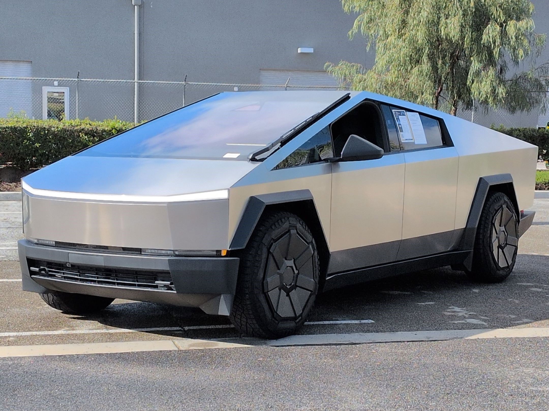 Used 2024 Tesla Cybertruck Cyberbeast AWD/4WD image 5