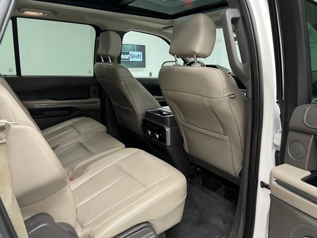 Used 2018 Ford Expedition Max XLT w/ Equipment Group 202A AWD/4WD image 52