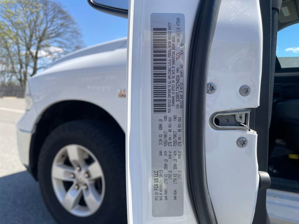 Used 2019 RAM 1500 Classic SLT AWD/4WD image 33