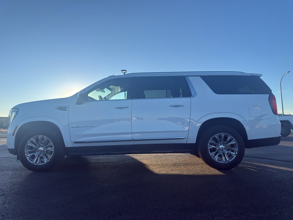 Used 2025 GMC Yukon XL Denali image 8