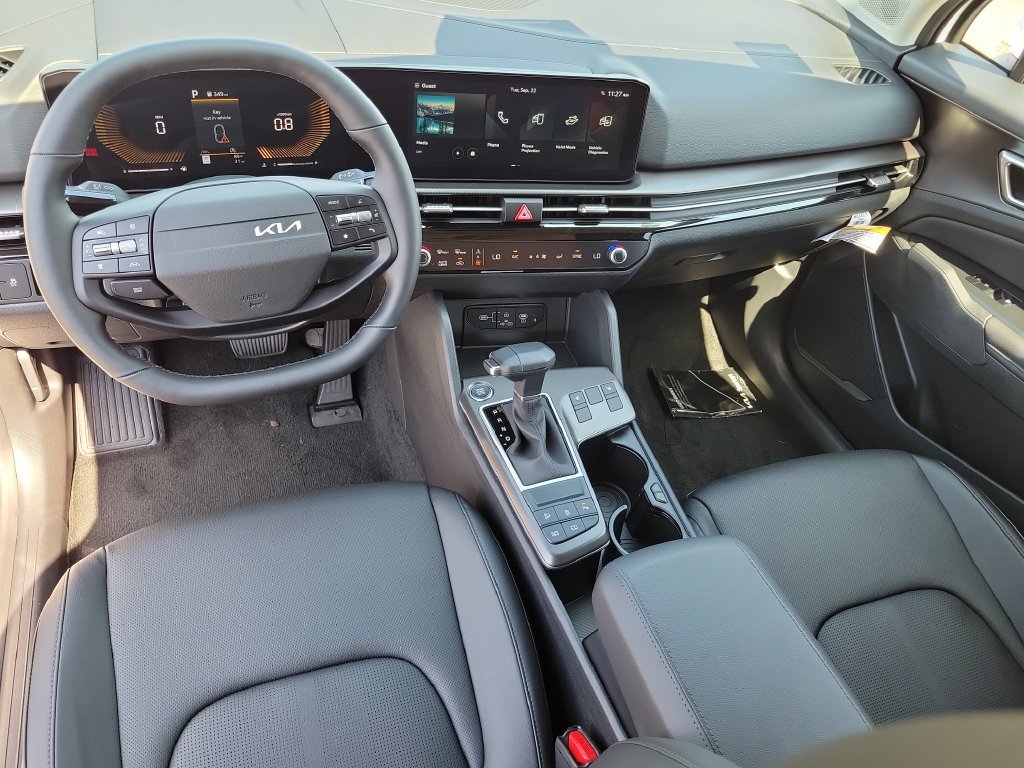 New 2026 Kia Sportage EX w/ EX Panorama Roof Package FWD image 13