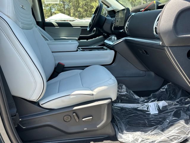 New 2026 Ford Expedition Max Platinum AWD/4WD image 13