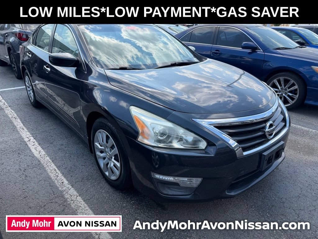 Used 2013 Nissan Altima 2.5 S FWD image 1