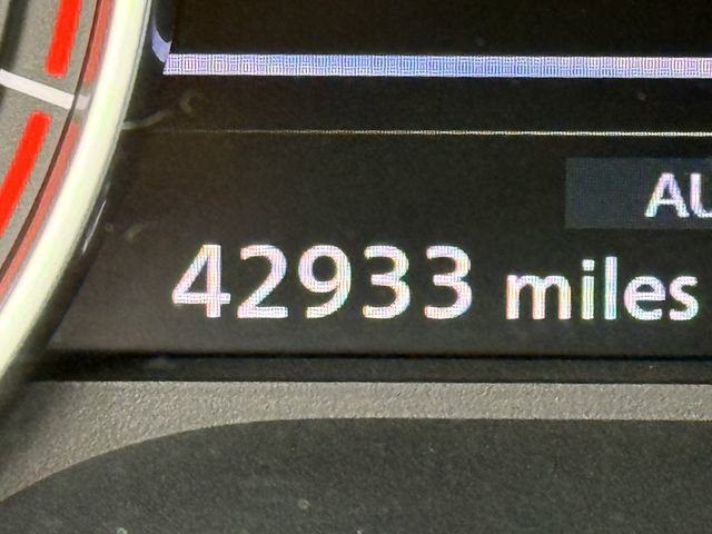 Used 2023 Nissan Rogue SV image 14