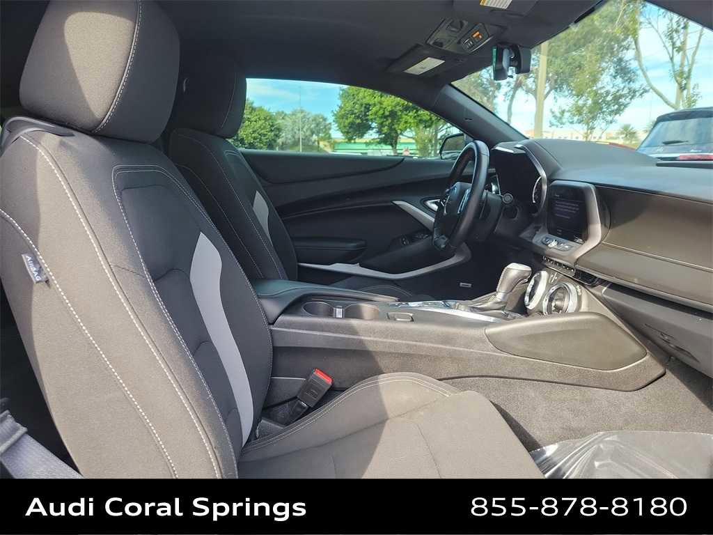 Used 2022 Chevrolet Camaro LT w/ Technology Package image 22
