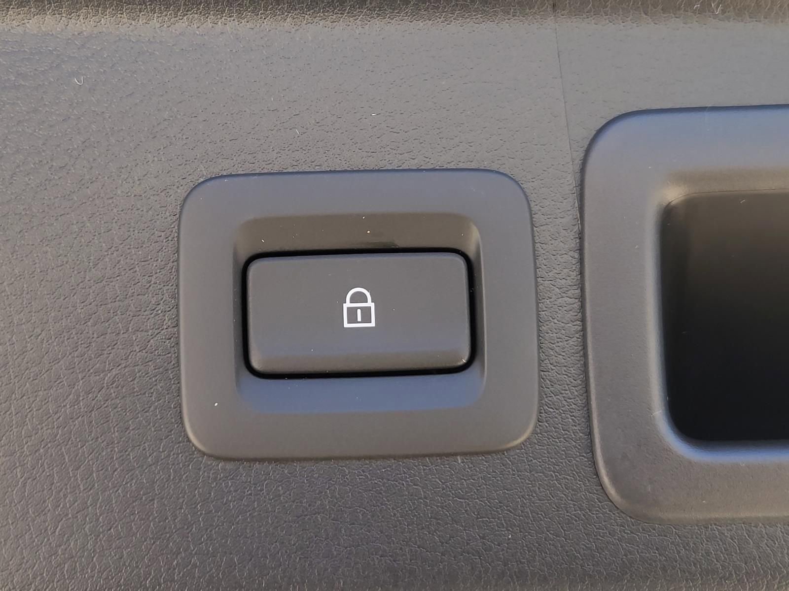 New 2026 MAZDA CX-30 AWD 2.5 S w/ Select Sport Pkg image 9