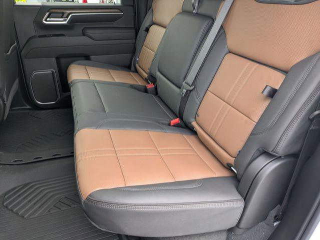 New 2026 Chevrolet Silverado 3500 High Country w/ Technology Package AWD/4WD image 25