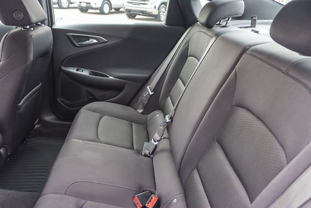 Used 2025 Chevrolet Malibu LS image 17