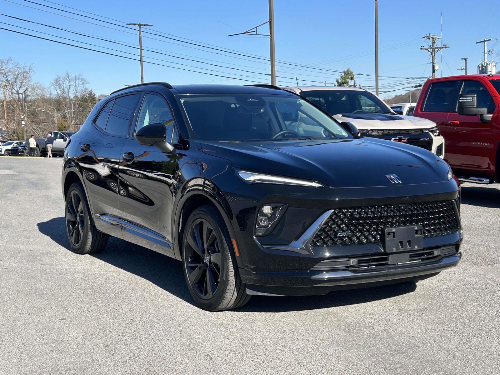 Used 2025 Buick Envision Sport Touring image 1